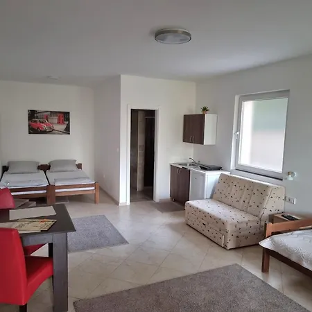 Apartment Sobe Ava *