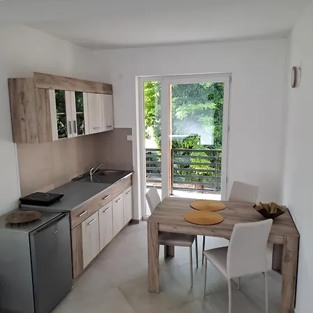 Apartment Sobe Ava Palić