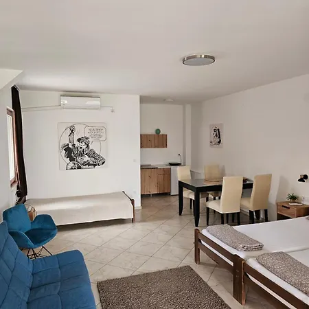 アパート Sobe Ava